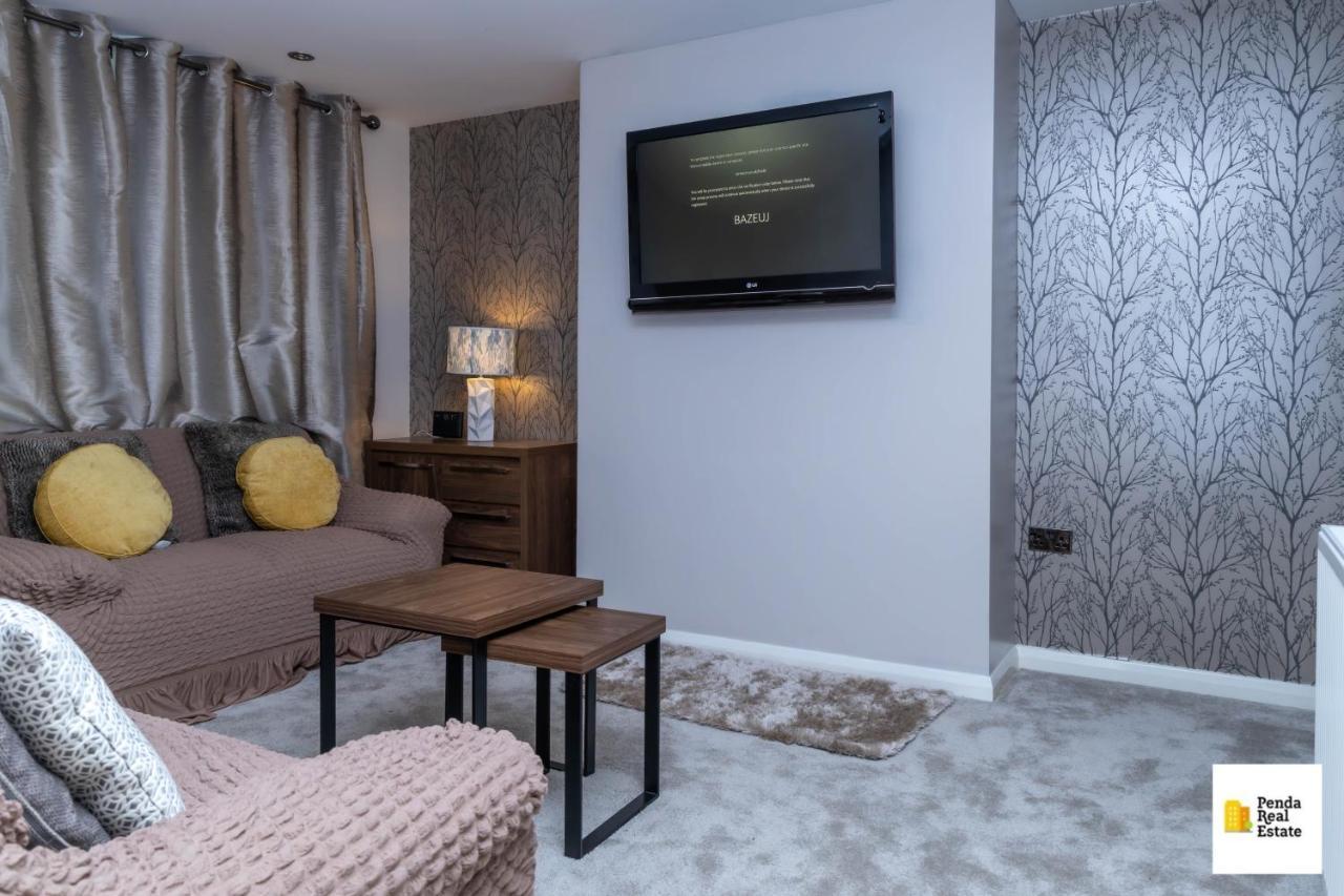 Penda Contractor And Leisure Guests Nottingham Villa Екстериор снимка