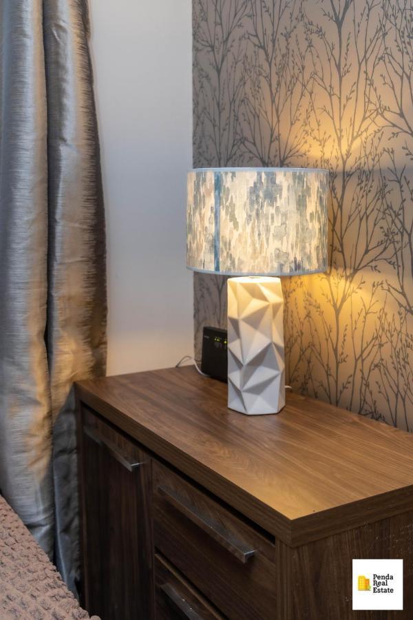 Penda Contractor And Leisure Guests Nottingham Villa Екстериор снимка