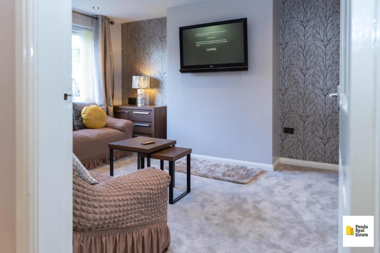 Penda Contractor And Leisure Guests Nottingham Villa Екстериор снимка