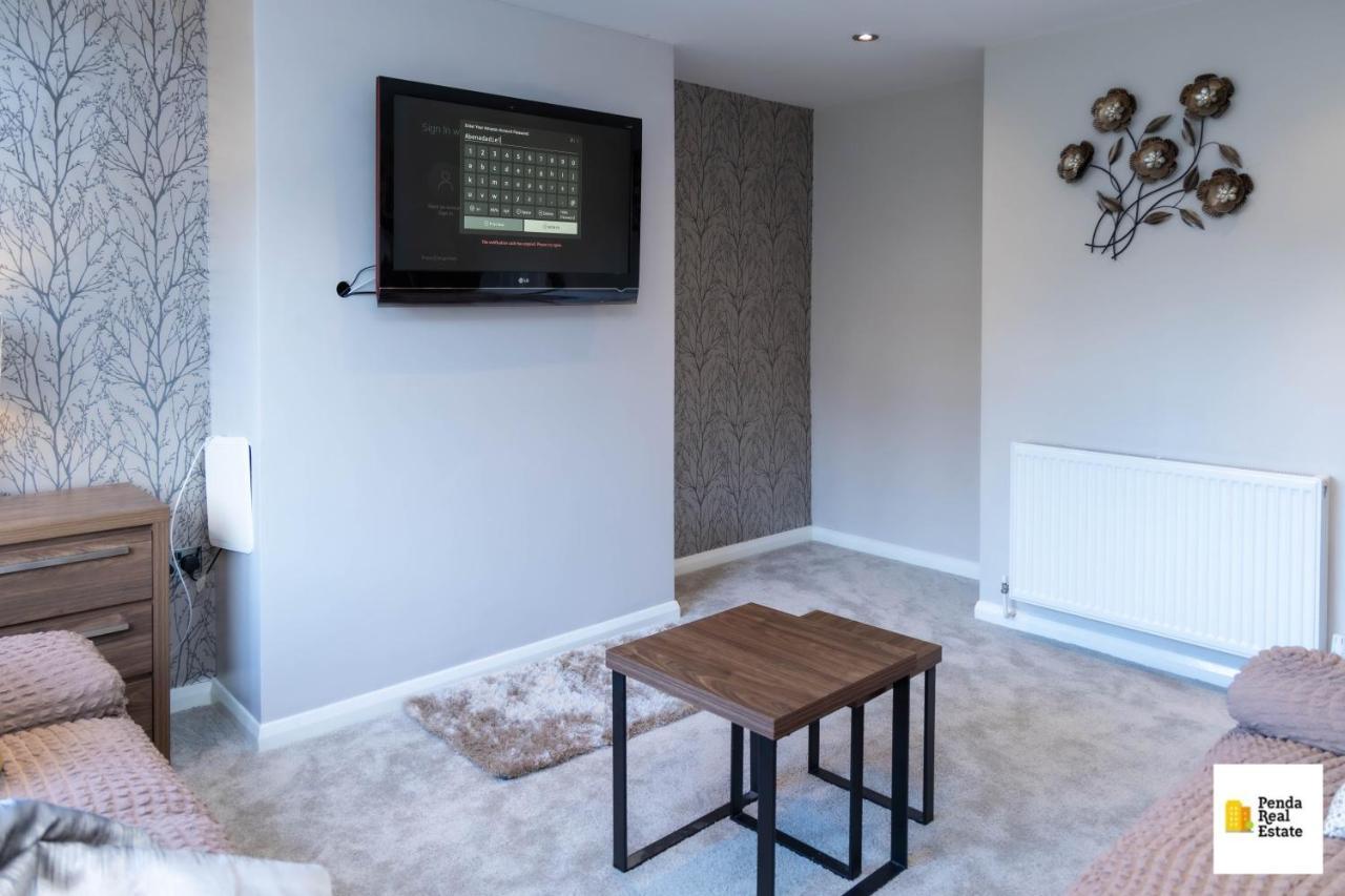 Penda Contractor And Leisure Guests Nottingham Villa Екстериор снимка